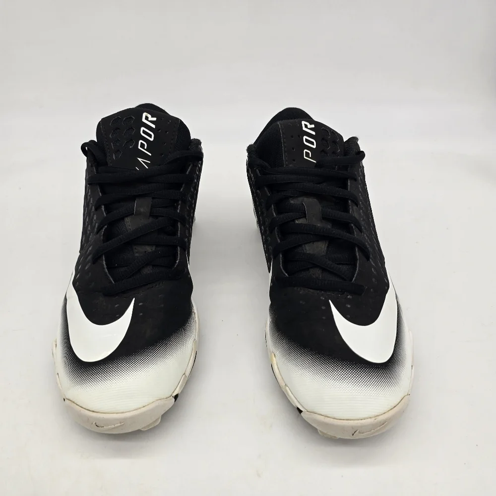 Nike shoe youth